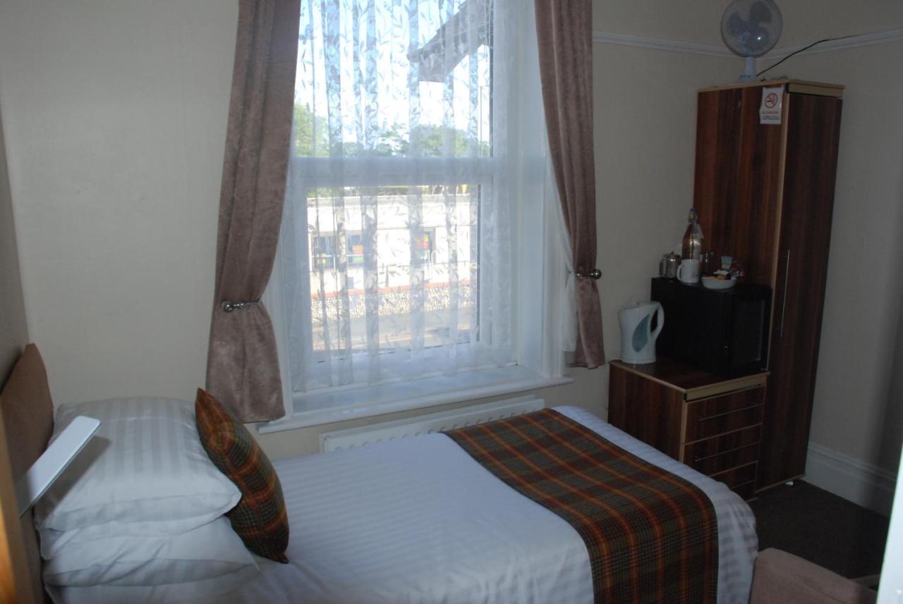 Trevali Guest House Bognor Regis Exterior foto